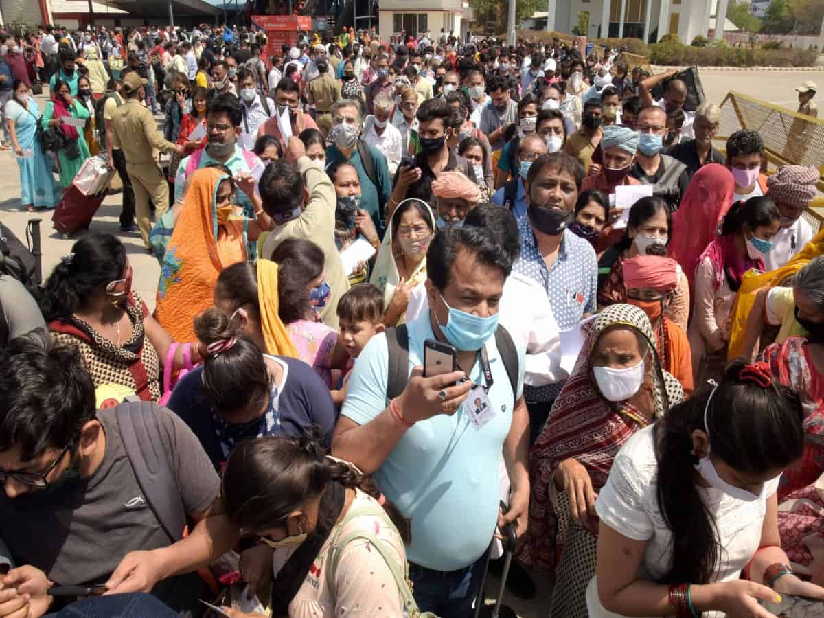 Over 1 lakh COVID-19 test reports during Kumbh Mela were fake: Reports