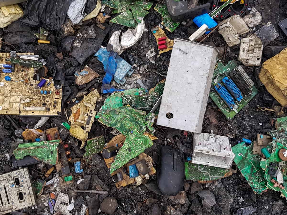 Pakistanis under health hazard due to e-waste: UN report