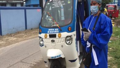 North Bengal's first woman e-rickshaw driver provides free service to COVID-19 patients