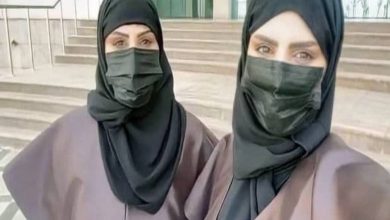 Saudi Arabia: Mother and daughter graduated university on the same day