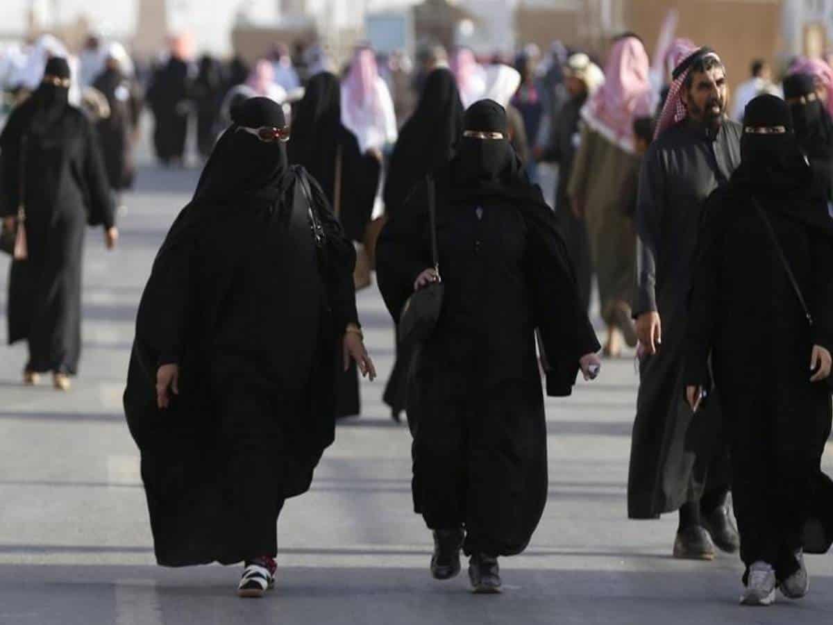 Saudi Arabia: Women can now live alone without guardians consent