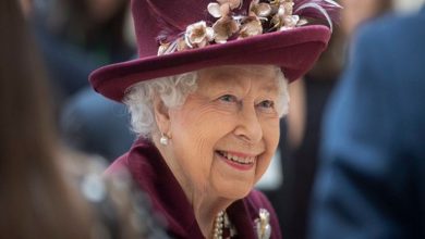 Queen Elizabeth II died of old age, reads her death certificate