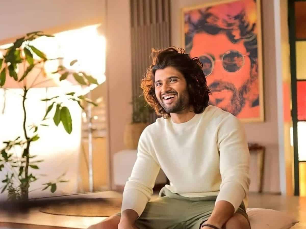 Vijay Devarakonda refutes rumours of 'Liger's OTT release