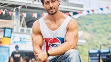 Tiger Shroff showcases chiseled jawline, ripped shoulder in latest Insta post