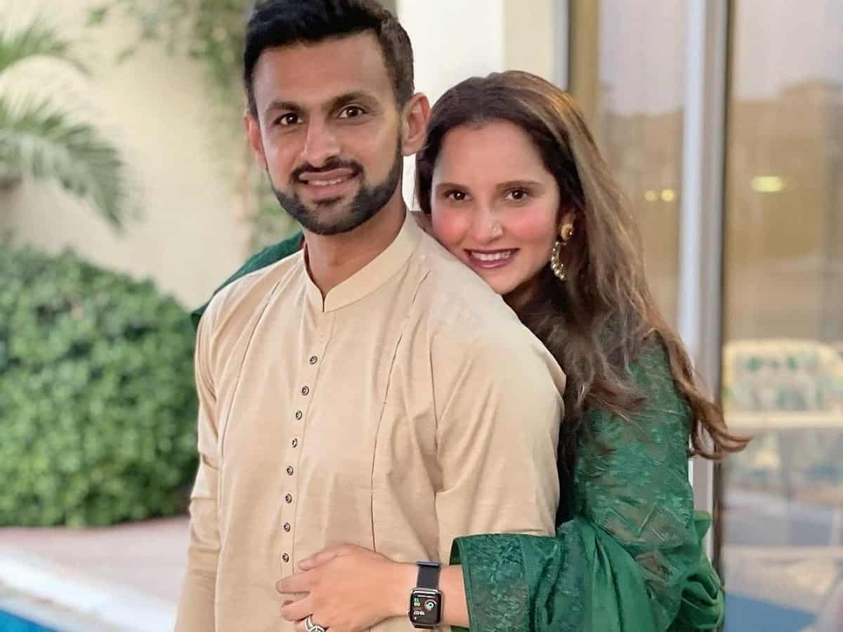 Star couple Sania Mirza and Shoaib Malik receive UAE's golden visa