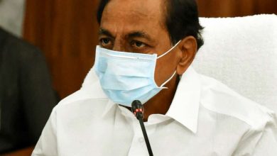 KCR directs TRS MPs to fight for Telangana's water rights