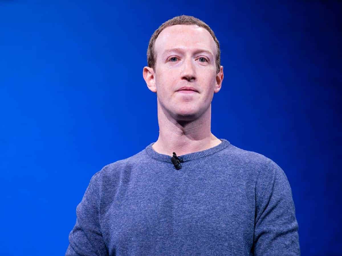 Sorry for the disruption, says Zuckerberg as FB, WhatsApp services return online