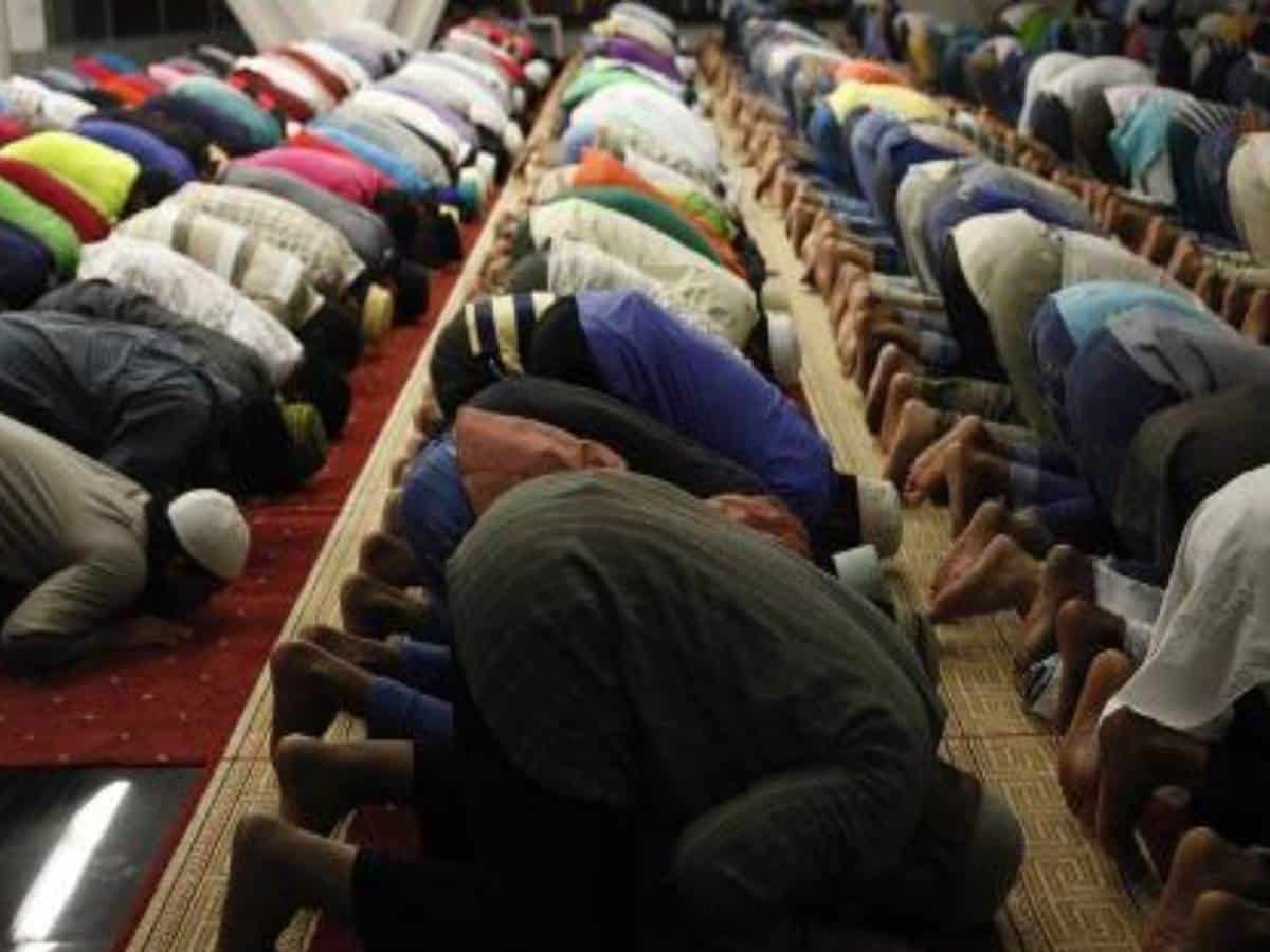 Avoid Bakri Eid prayers in open places: AP Deputy CM
