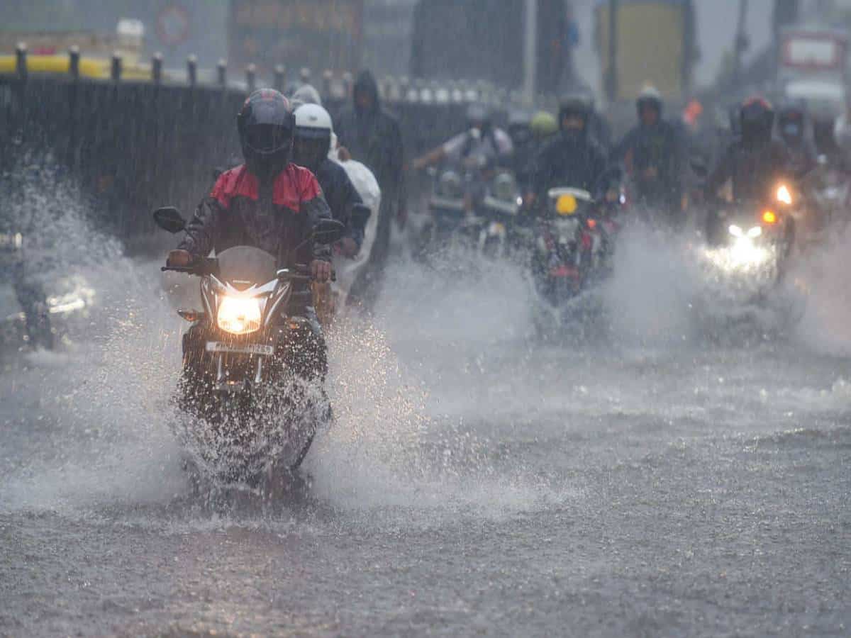 IMD predicts heavy rainfall in several areas of Telangana