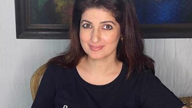 Twinkle Khanna 'obsessed' with Nitara's jigsaw puzzle