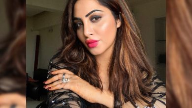 Arshi Khan feels blessed to make her Bollywood debut