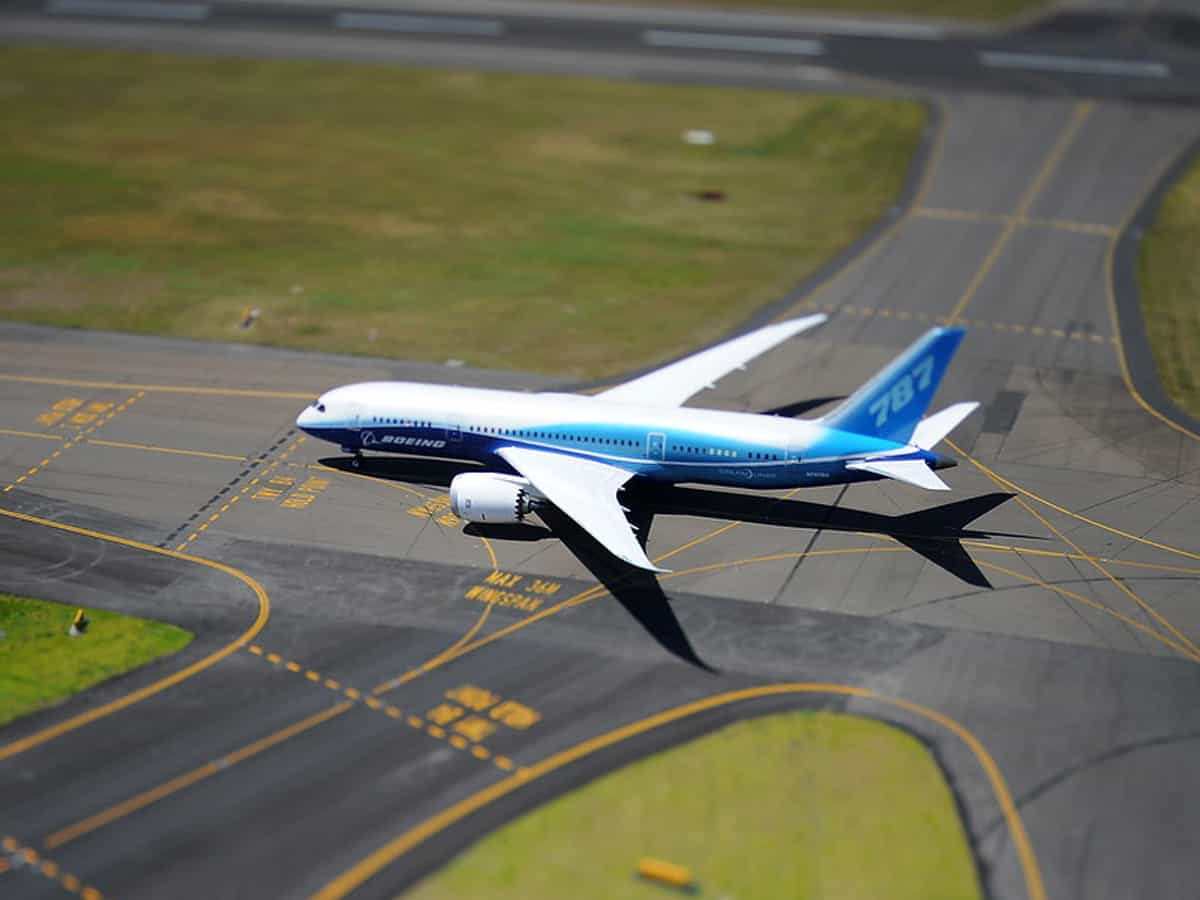 Boeing cuts production on the 787 to address flaw