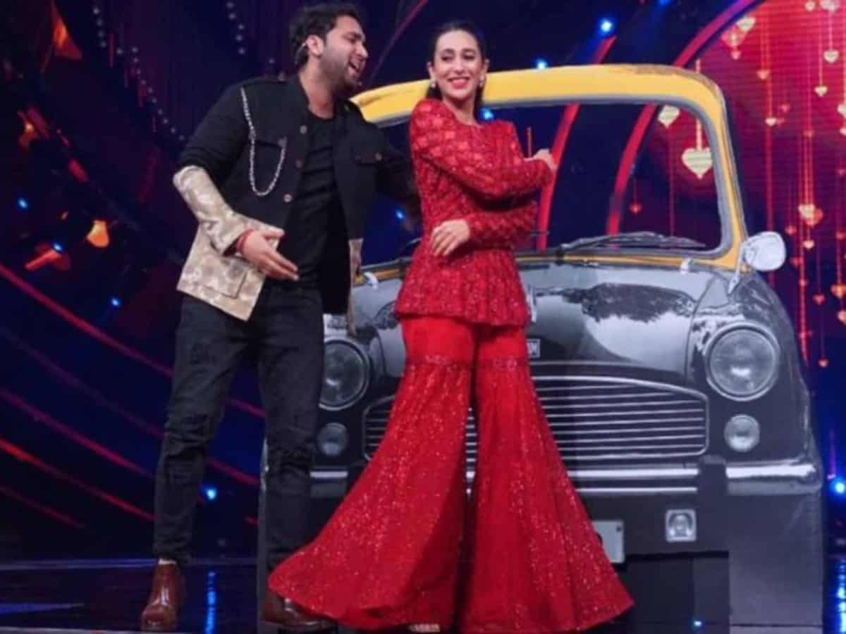 Karisma Kapoor, Mohammad Danish recreate Raja Hindustani moment on Indian Idol 12