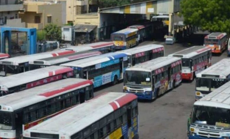 Women can hail, board Telangana RTC buses anywhere after 7:30 pm