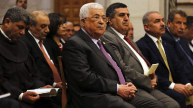 Palestinian factions slam Abbas-Gantz meeting