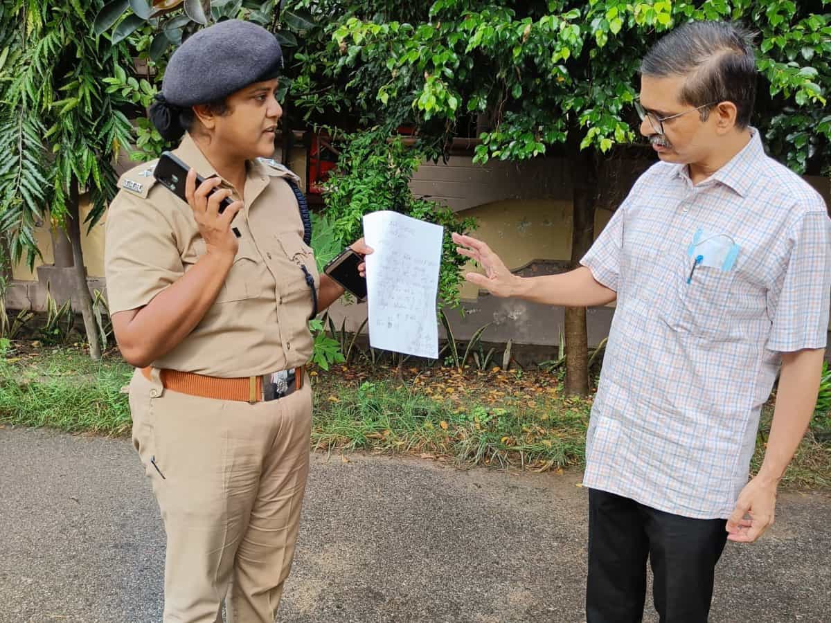 Amitabh Thakur