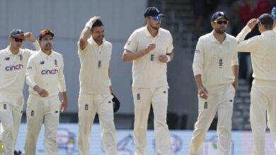 3rd Test: India succumb to innings defeat, series level at 1-1