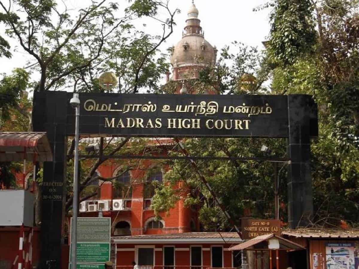 'Reply in English only': Madras HC directs Centre to follow Official Languages Act