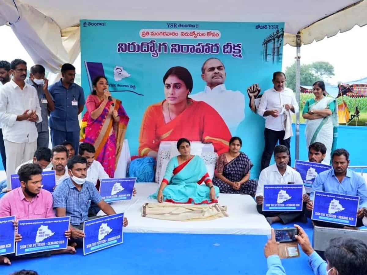 Sharmila undertakes fast over unemployment