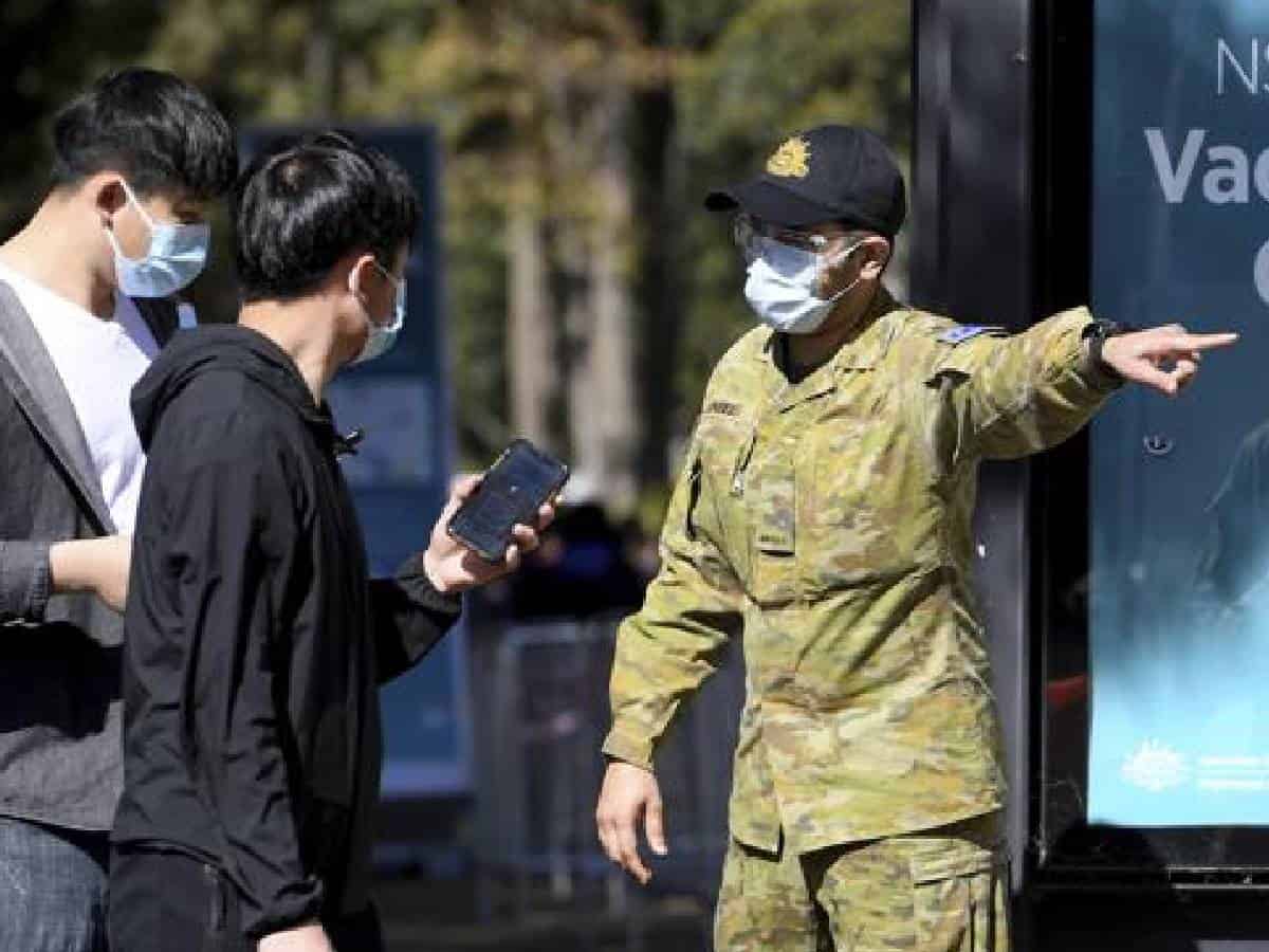 Sydney lockdown extended, masks required outside