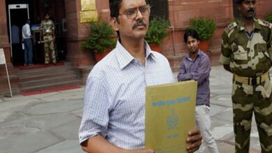 Former IPS officer Amitabh Thakur held for abetting suicide of rape victim