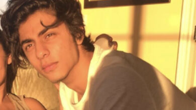 Netizens go crazy as SRK's son Aryan drops new picture