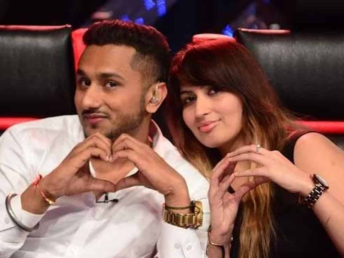 Yo Yo Honey Singh's wife accuses him of domestic violence, sex with multiple women