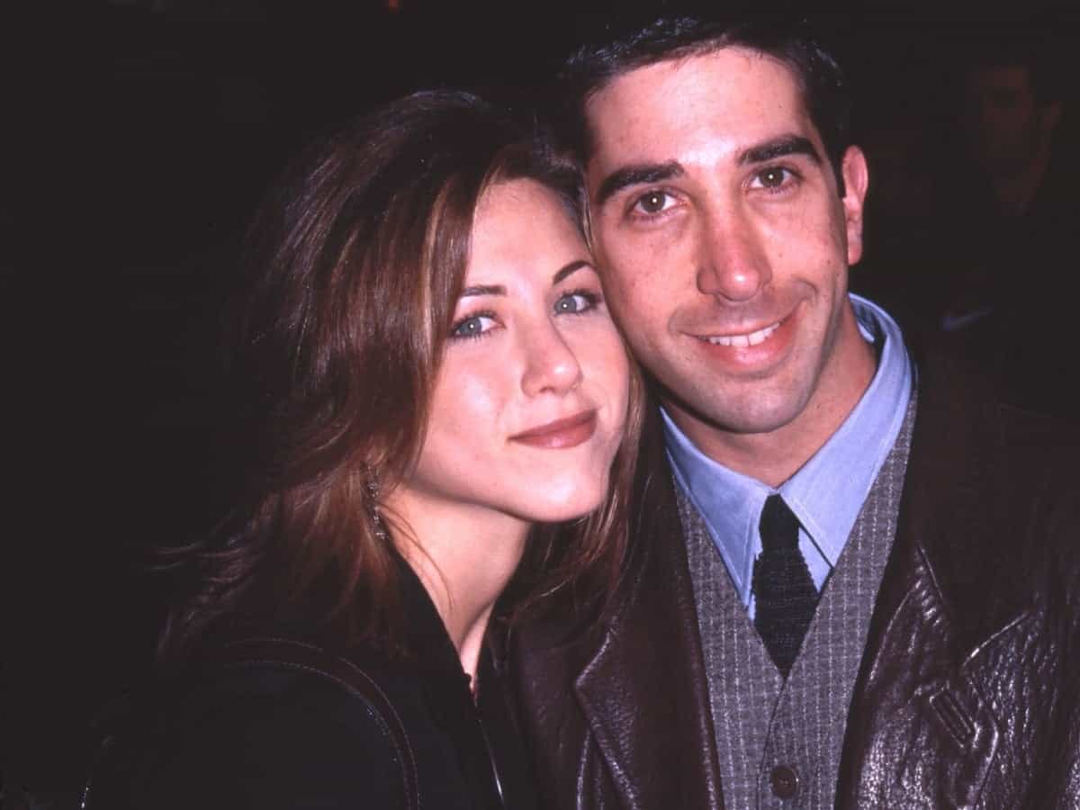 'Friends' stars Jennifer Aniston, David Schwimmer rumoured to be dating