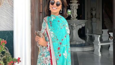 Watch: Neetu Kapoor breaks plates at restaurant to 'block evil spirits'