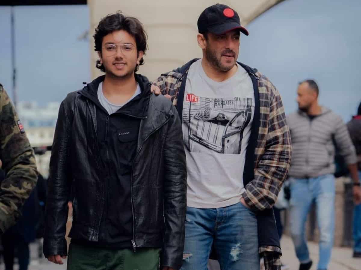 Trending photo: 'Chacha Bhatija' duo from Tiger 3 sets