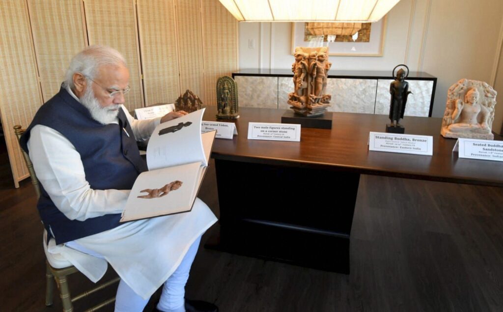 PM Modi to bring back 157 antiquities handed over by US