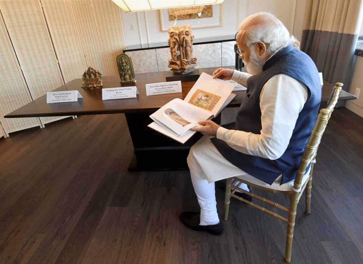 India thanks New York authorities for returning over 150 antiquities