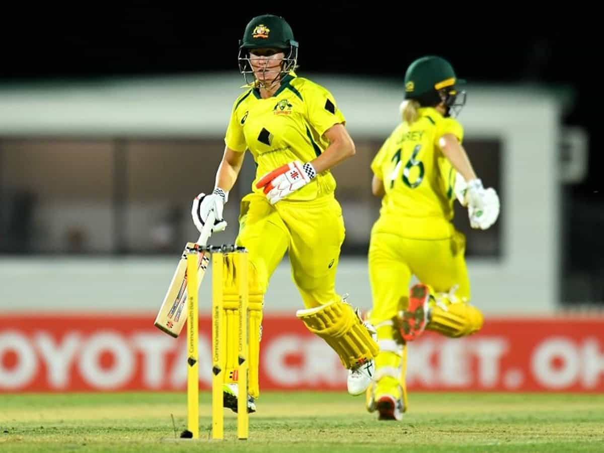 Australia beat India by 5 wickets in last-ball thriller