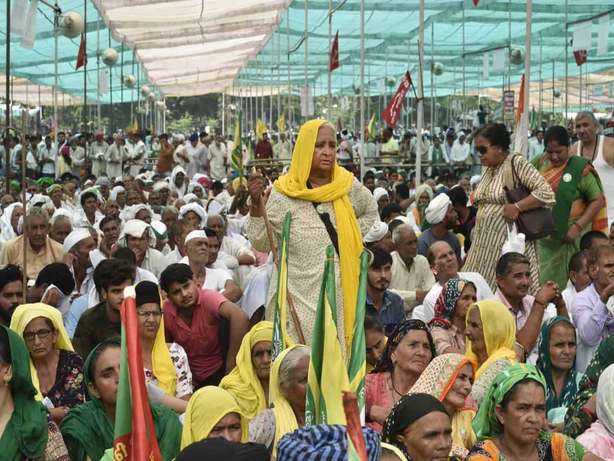 Thousands of farmers attend Kisan mahapanchayat' in Muzaffarnagar