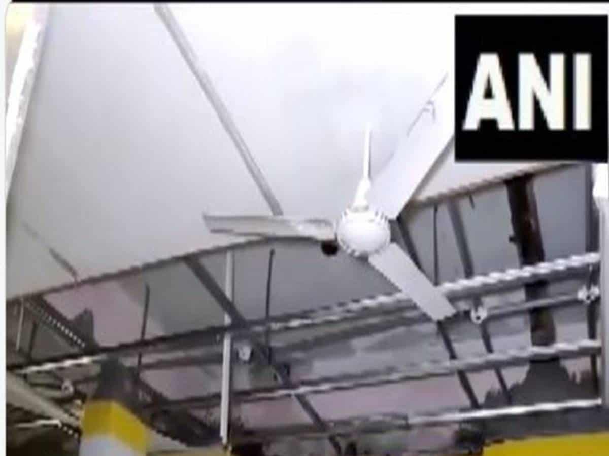 Telangana: Ceiling fan falls on patient in Mahabubabad hospital