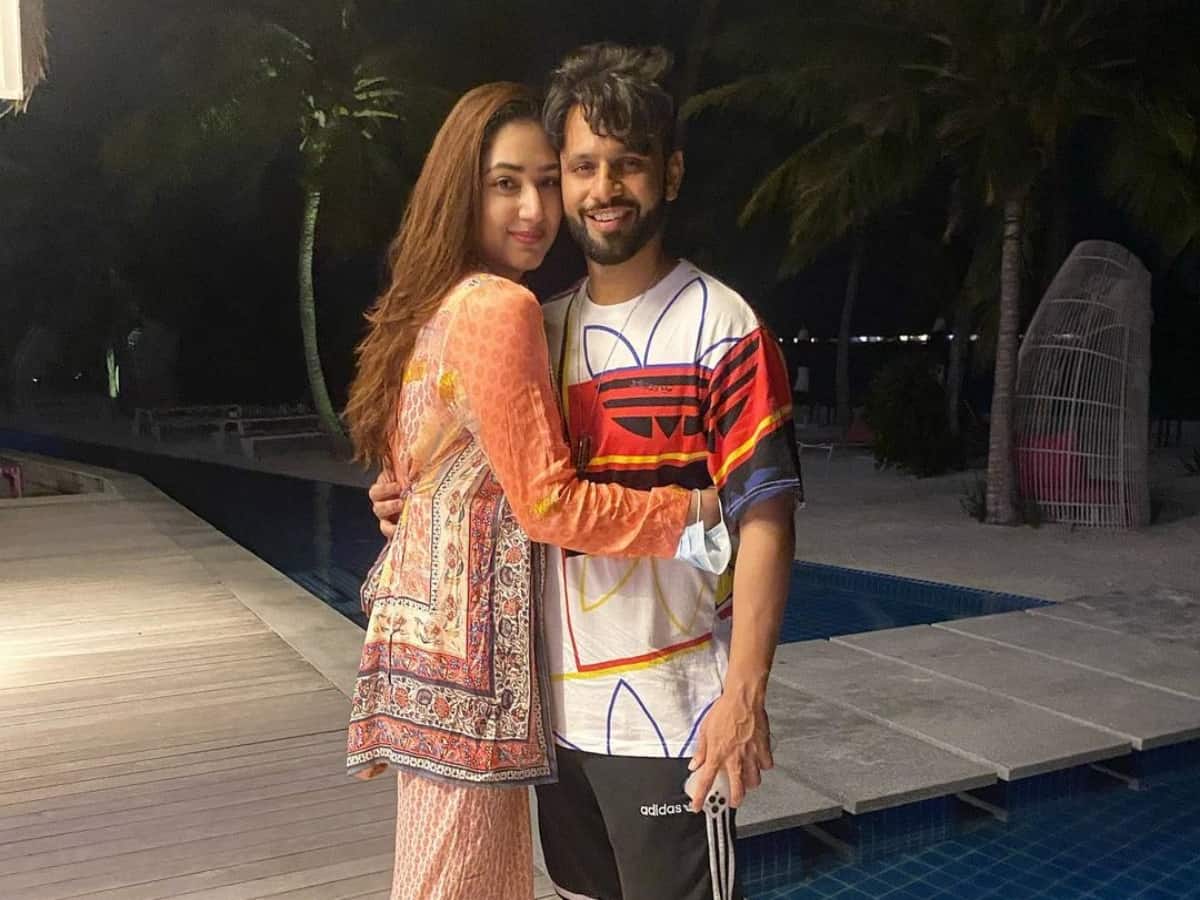 How Disha Parmar wished Rahul Vaidya on his 34th birthday