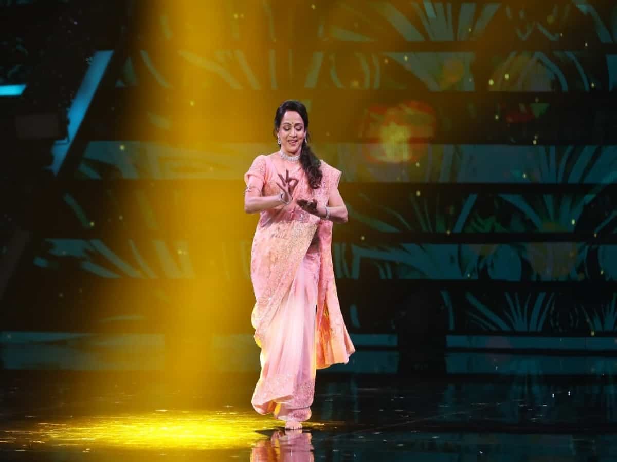 Hema Malini's retro performance leaves 'Super Dancer 4' judges awestruck