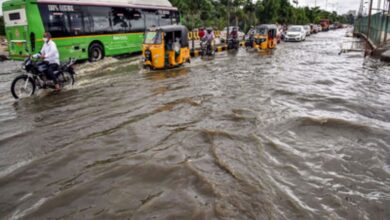 Heavy rain continues to lash in several localities of Hyderabad