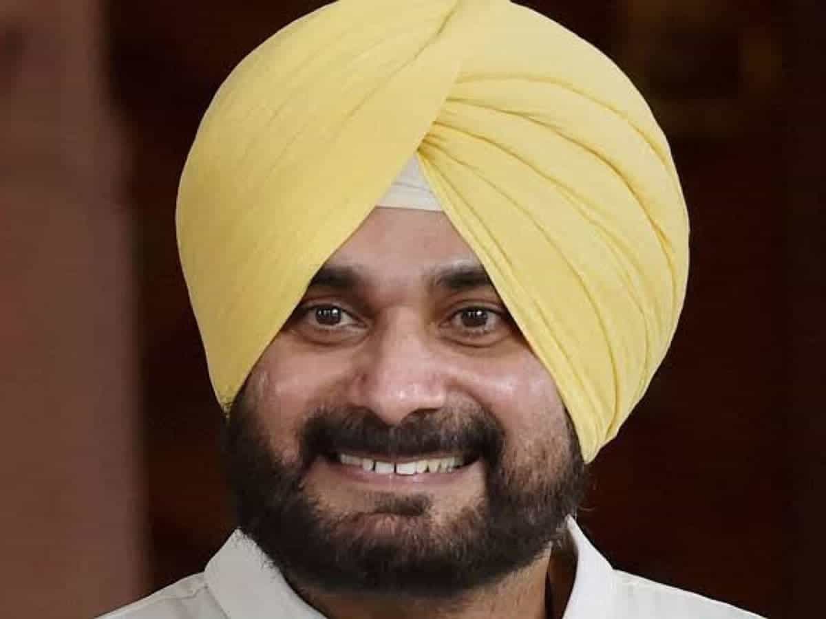 Road rage case: Sidhu seeks time in SC to surrender