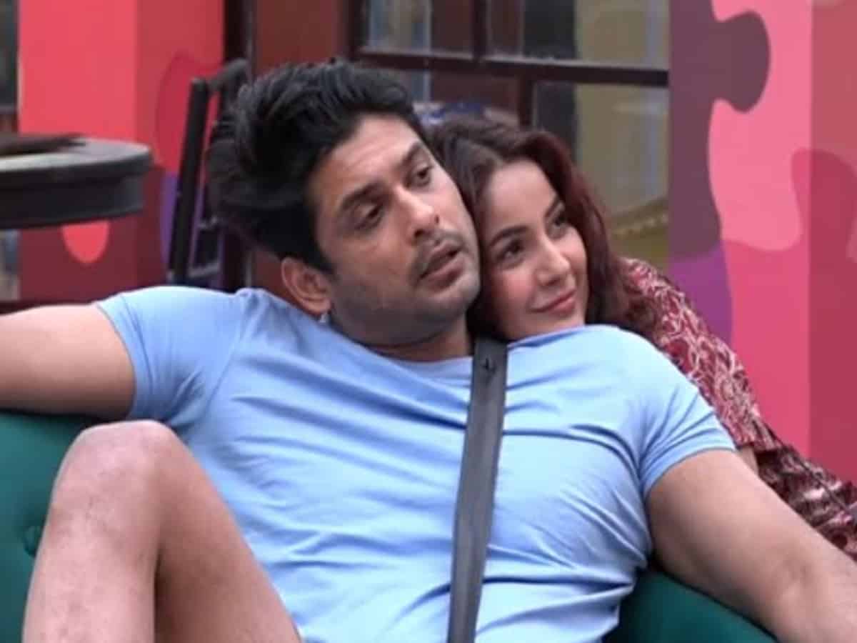Sidharth Shukla breathed his last in Shehnaaz Gill's lap!