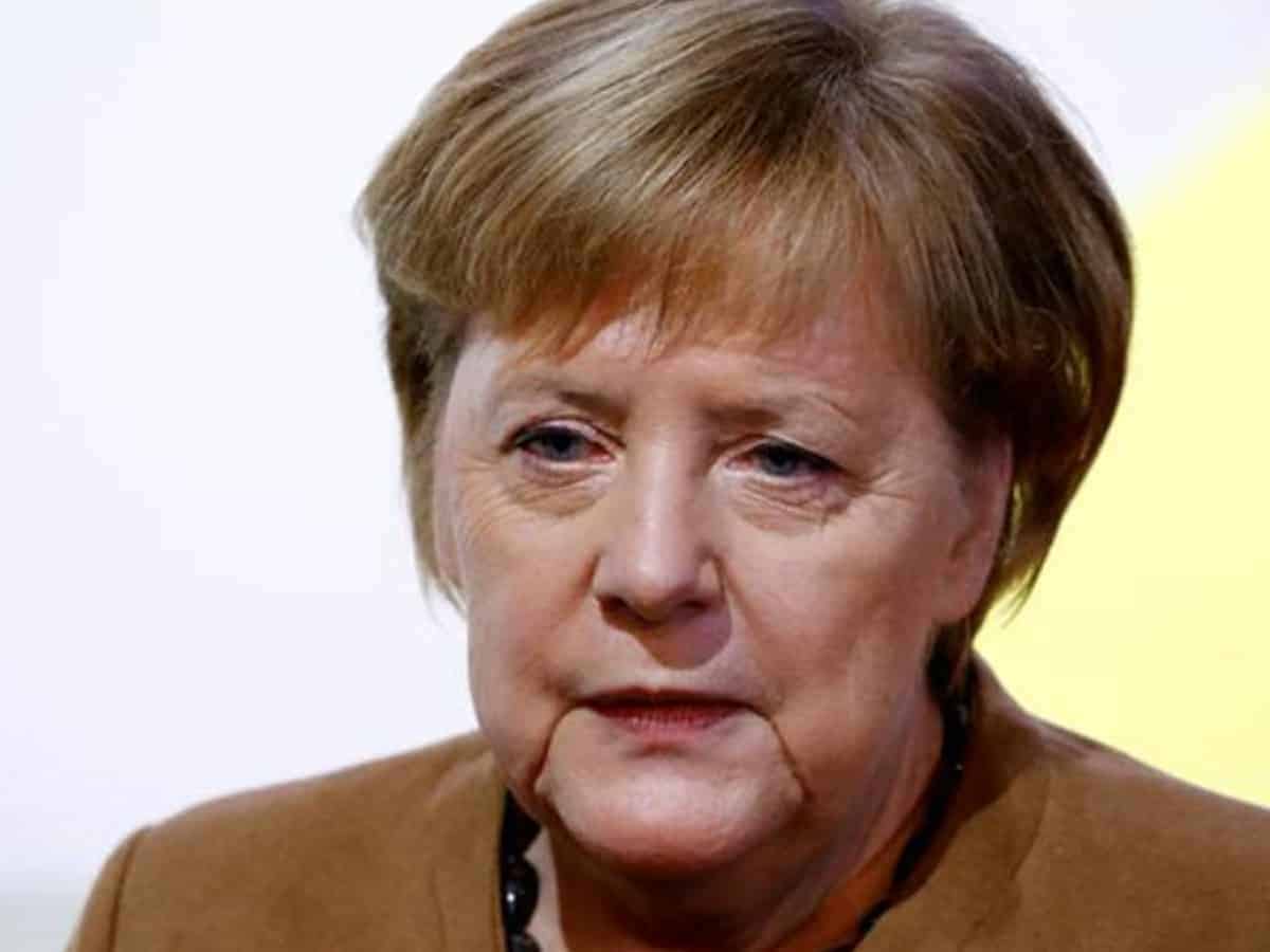 Merkel: Israel can't 'lose sight' of deal with Palestinians