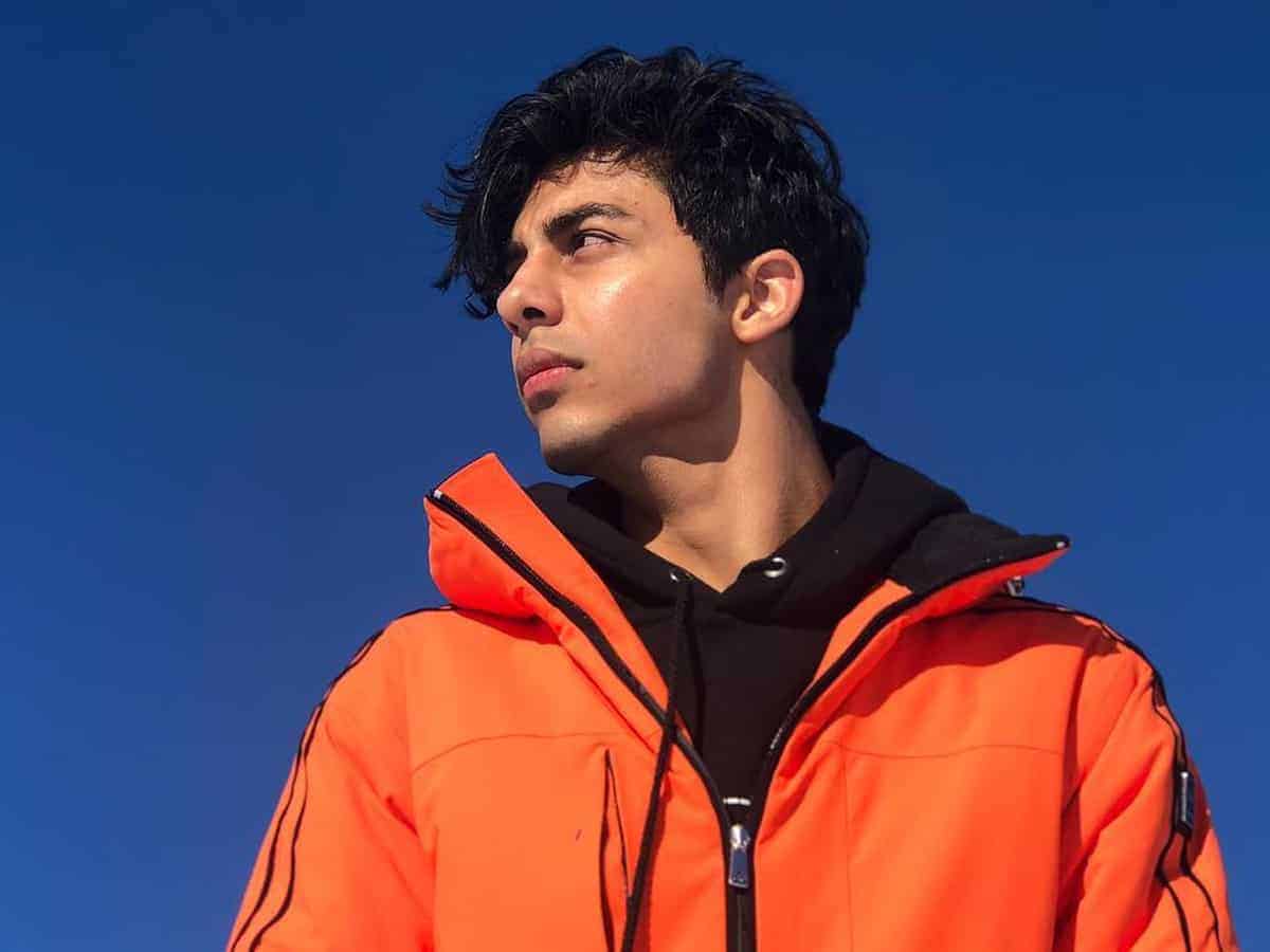 New video of Aryan Khan getting drunk in pub goes viral [Watch]