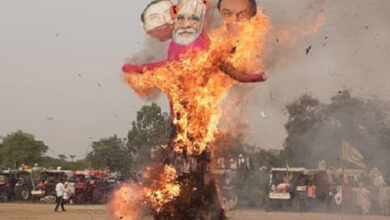 Farmers' body burns effigy of PM Modi, HM Shah among others in Jaipur