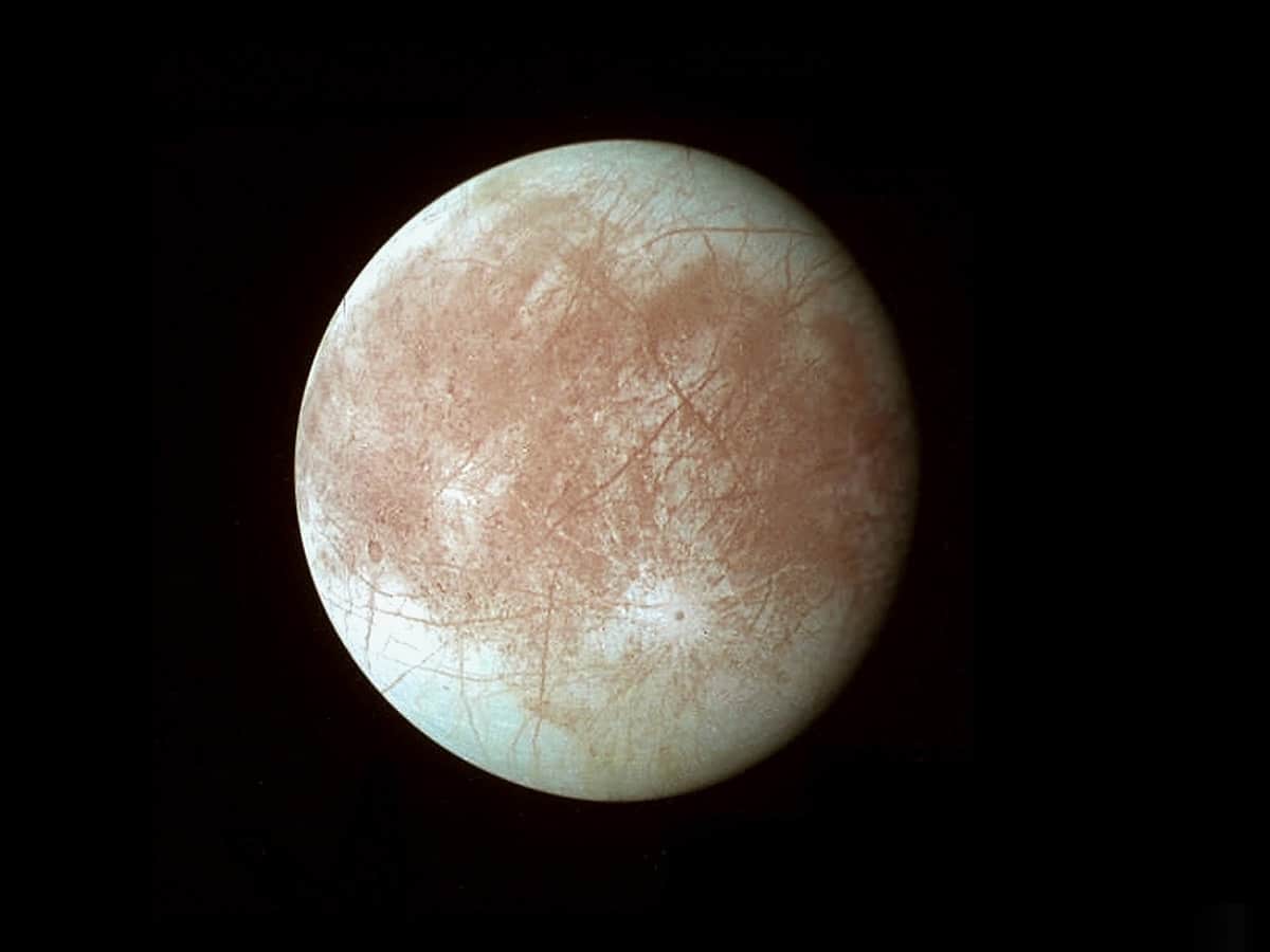 Hubble finds persistent water vapour in Jupiter's moon