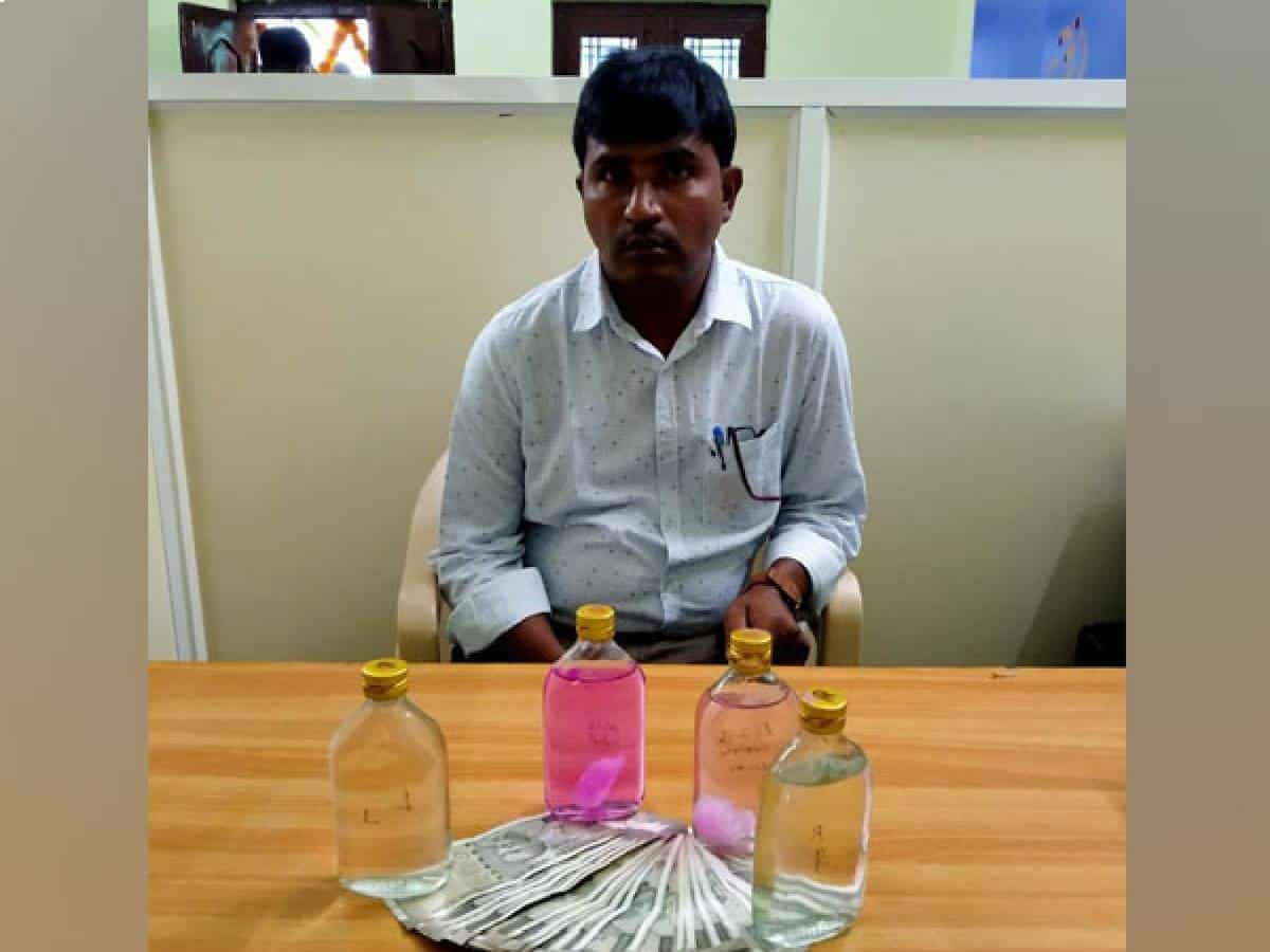 ACB arrests Telangana electricity dept official accepting bribe