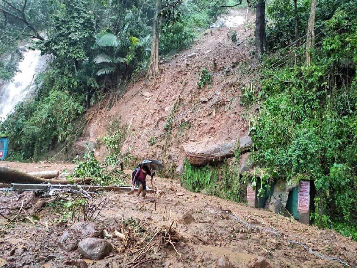 Kerala landslide toll rises to eight as search for those missing on