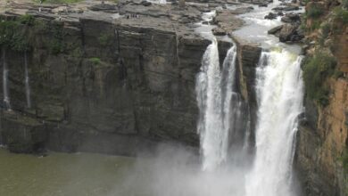 Selfie-taker survives 140 feet plunge at Karnataka's Gokak waterfall