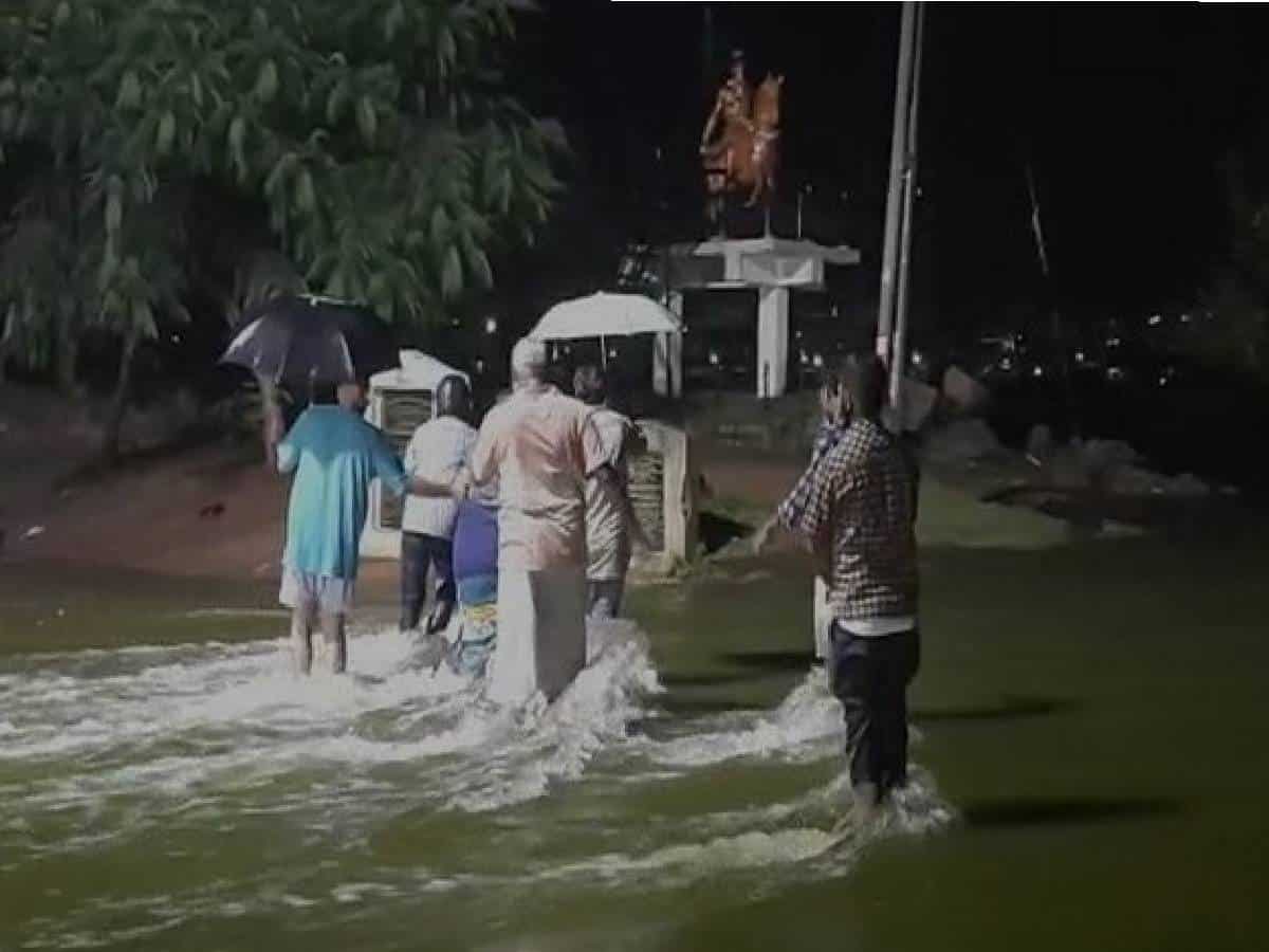 Two washed away as heavy rains lash Hyderabad