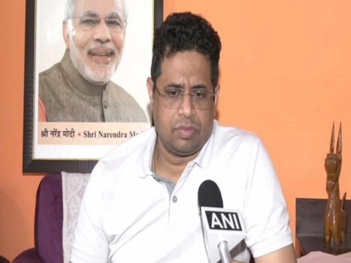 Saumitra Khan