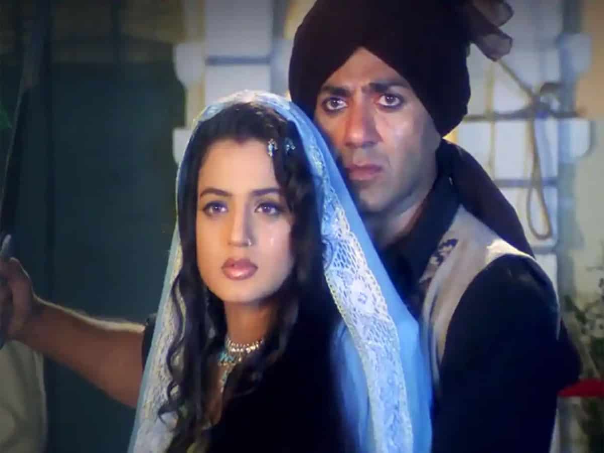 Big News! Sunny Deol, Ameesha Patel's 'Gadar 2' on cards